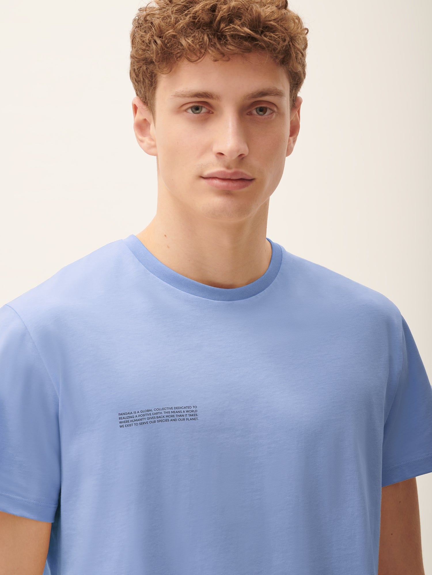 365-MIDWEIGHT-T-SHIRT-SODALITE-BLUE-male-4.jpg?v=1745336788
