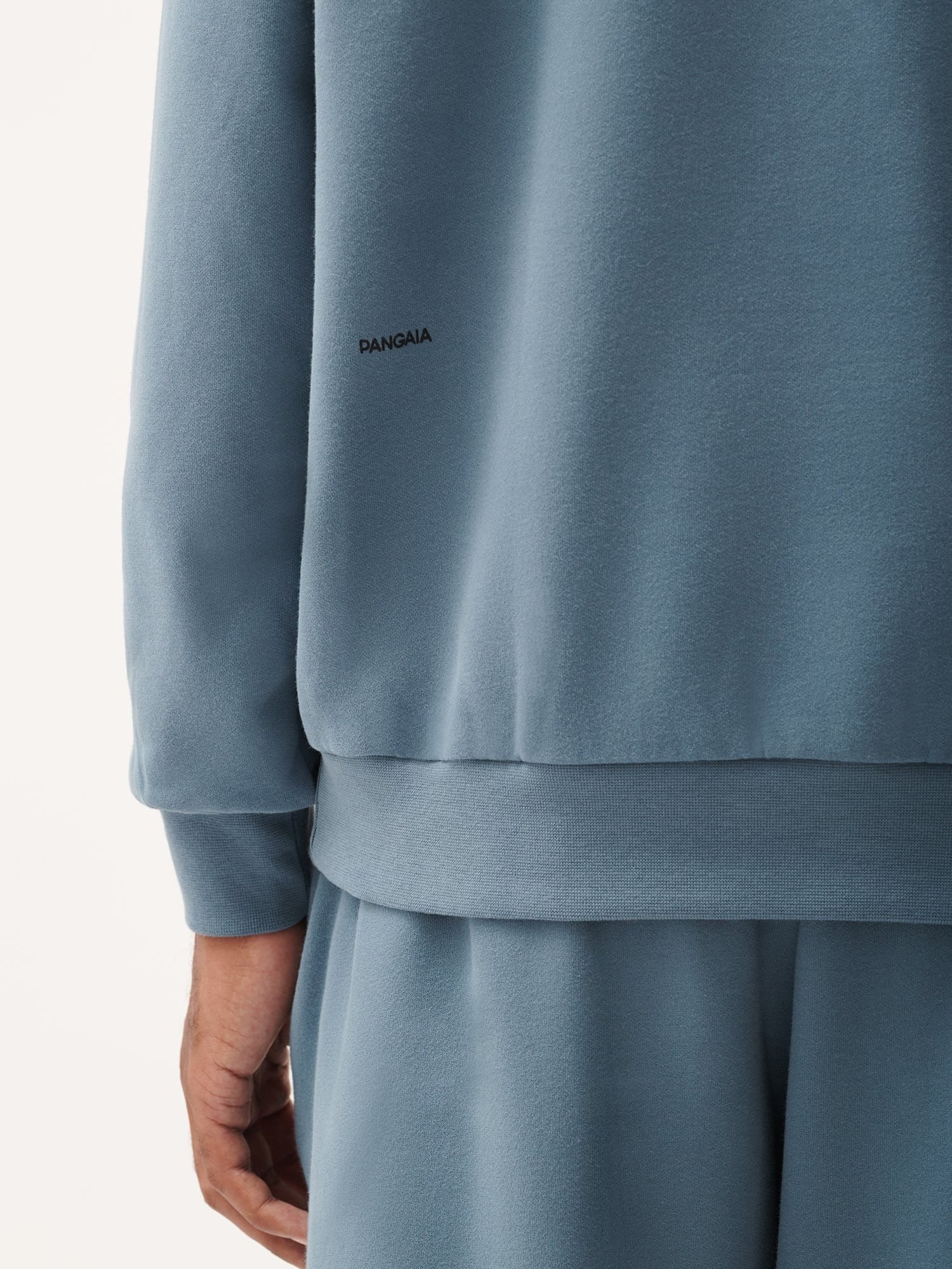 365_Midweight_Sweatshirt_Indigo_Blue_Male-3